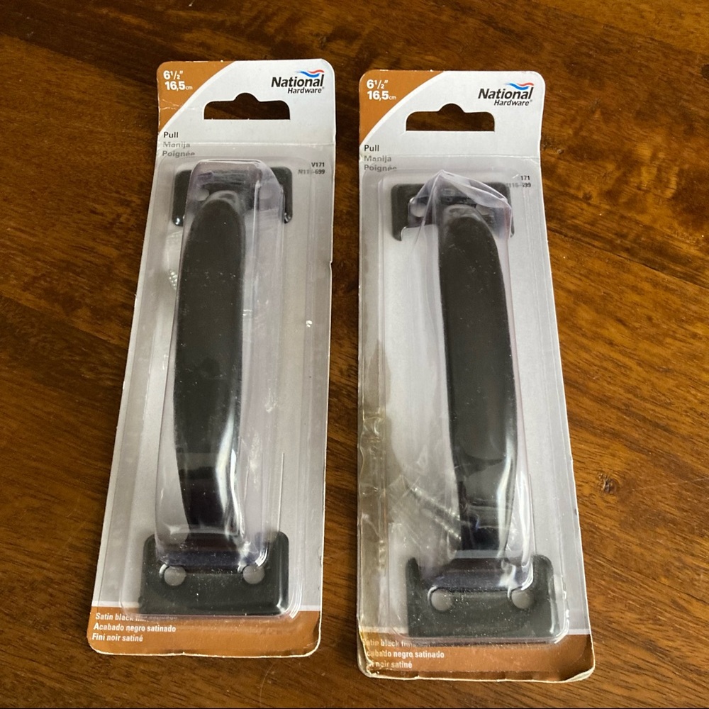 NIP National Hardware 2x Black Satin 6.5” Pull Bundle